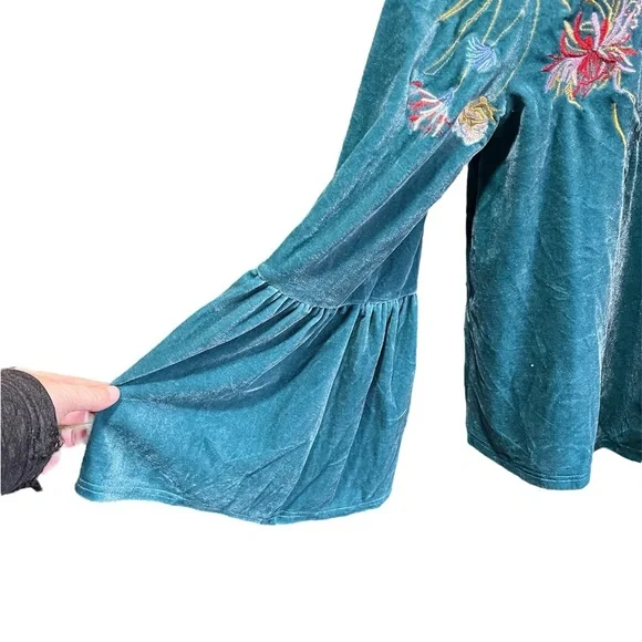 Mystree Teal Velvet Kimono with Embroidery Large - Picture 3 of 11